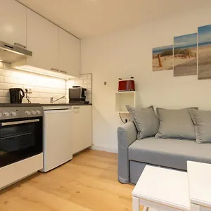 neue-zentrale-souterrain-wohnung-24h-self-check-in.hamburg-hotels-de.com/