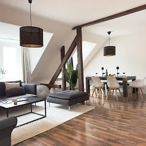 sehr-groes-maisonette-apartment-in-bestlage.hotelsheidelberg.net/